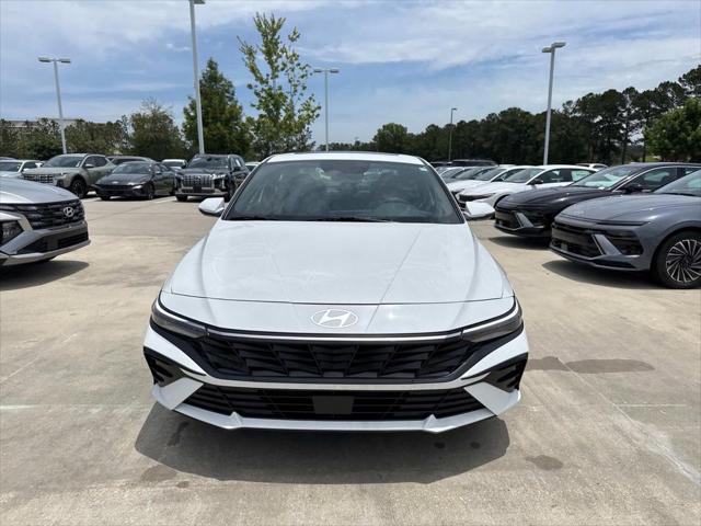 2025 Hyundai Elantra Hybrid Limited