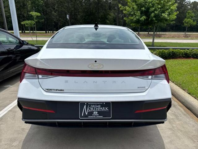2025 Hyundai Elantra Hybrid Limited