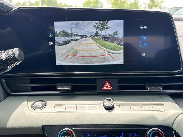 2025 Hyundai Elantra Hybrid Limited