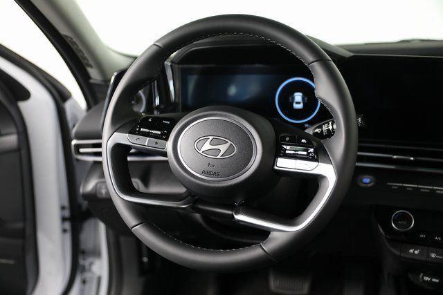 2025 Hyundai Elantra Hybrid Limited