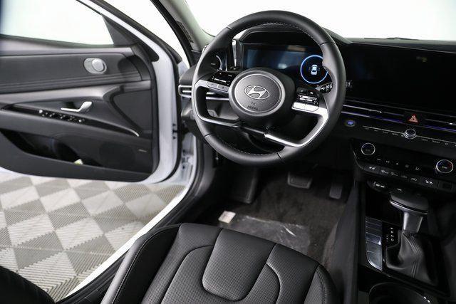 2025 Hyundai Elantra Hybrid Limited
