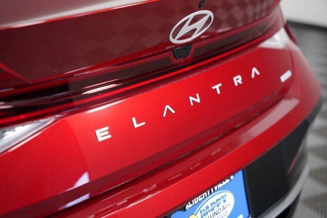 2025 Hyundai Elantra Hybrid Limited
