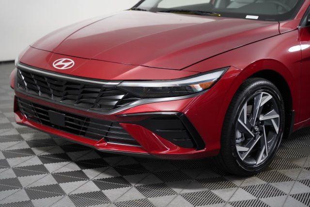 2025 Hyundai Elantra Hybrid Limited