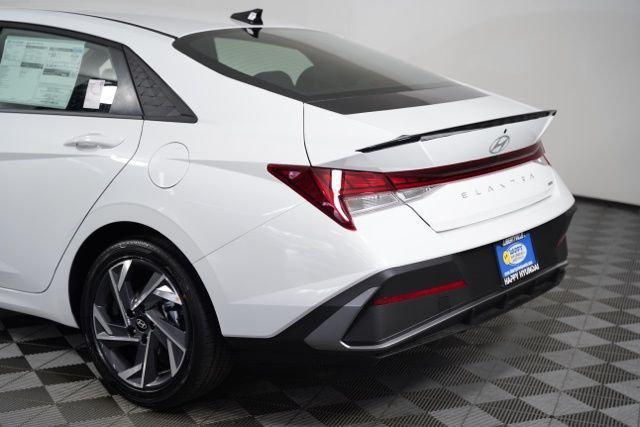 2025 Hyundai Elantra Hybrid SEL Sport