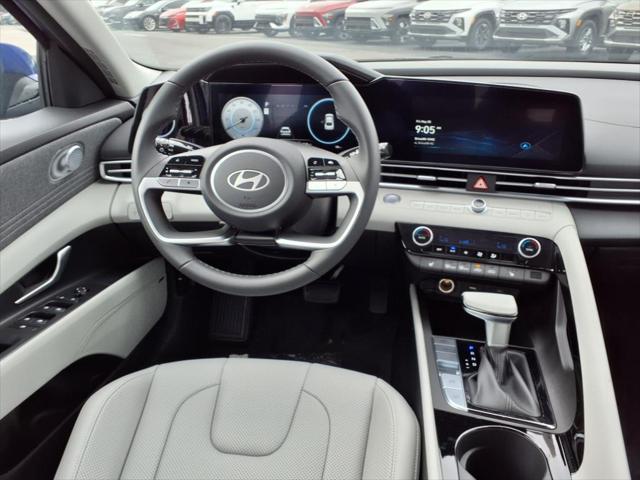 2025 Hyundai Elantra Limited