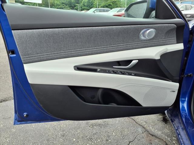 2025 Hyundai Elantra Limited