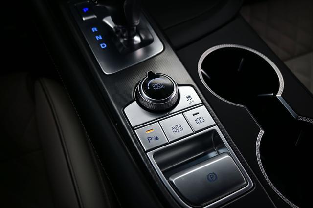 2025 Genesis G70 3.3T AWD Sport Advanced