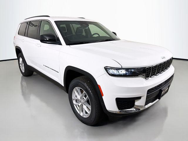 2025 Jeep Grand Cherokee GRAND CHEROKEE L LAREDO 4X4
