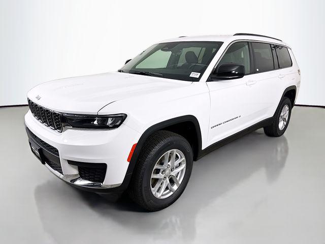 2025 Jeep Grand Cherokee GRAND CHEROKEE L LAREDO 4X4
