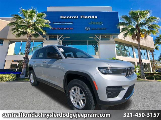 2025 Jeep Grand Cherokee GRAND CHEROKEE LAREDO 4X2