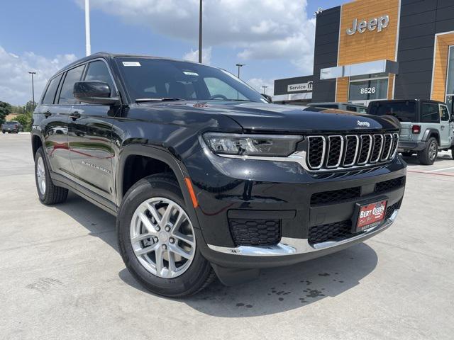 2025 Jeep Grand Cherokee GRAND CHEROKEE L LAREDO X 4X2