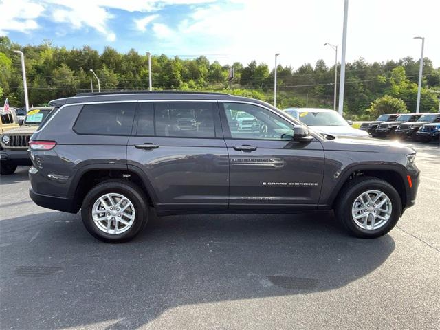 2025 Jeep Grand Cherokee GRAND CHEROKEE L LAREDO 4X4