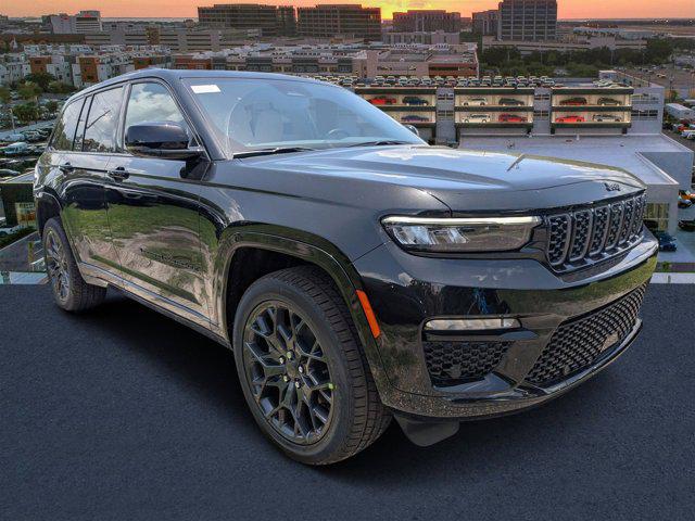 2025 Jeep Grand Cherokee GRAND CHEROKEE SUMMIT 4X4