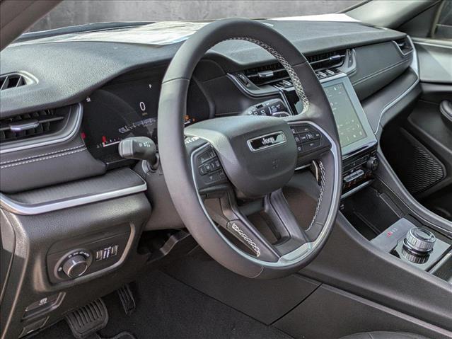 2025 Jeep Grand Cherokee GRAND CHEROKEE LAREDO 4X4 2025 Jeep Grand Cherokee GRAND CHEROKEE LAREDO 4X4