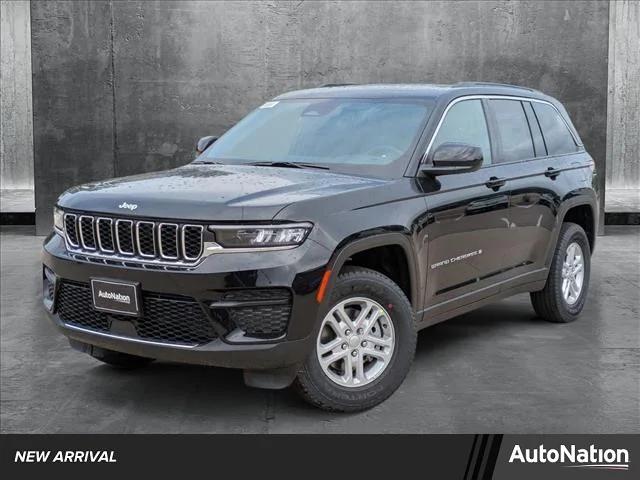 2025 Jeep Grand Cherokee GRAND CHEROKEE LAREDO 4X4 2025 Jeep Grand Cherokee GRAND CHEROKEE LAREDO 4X4