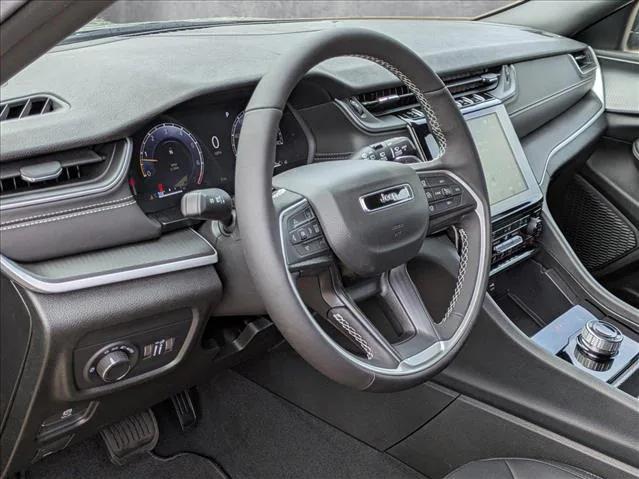 2025 Jeep Grand Cherokee GRAND CHEROKEE LAREDO 4X4 2025 Jeep Grand Cherokee GRAND CHEROKEE LAREDO 4X4