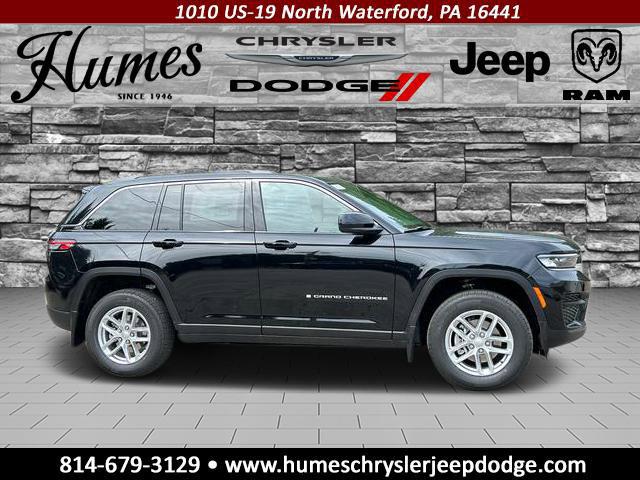2025 Jeep Grand Cherokee GRAND CHEROKEE LAREDO X 4X4
