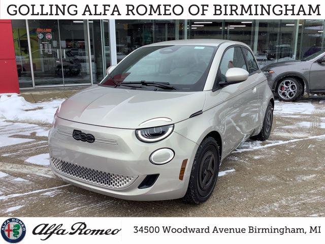 2025 Fiat FIAT 500e GIORGIO ARMANI Collectors Edition 2025 Fiat FIAT 500e GIORGIO ARMANI Collectors Edition