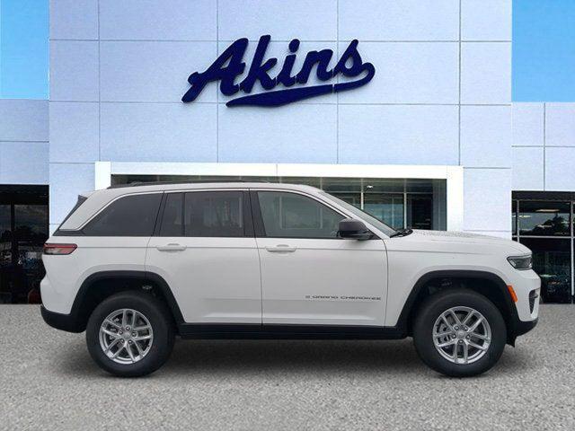 2025 Jeep Grand Cherokee GRAND CHEROKEE LAREDO X 4X2