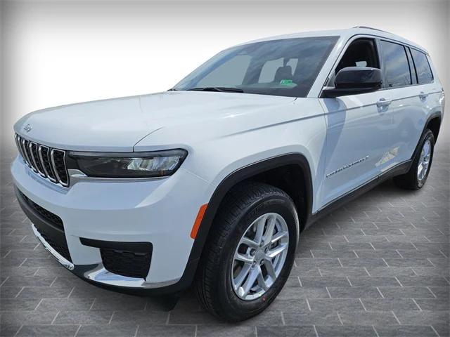 2025 Jeep Grand Cherokee GRAND CHEROKEE L LAREDO 4X4
