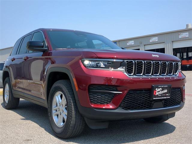 2025 Jeep Grand Cherokee GRAND CHEROKEE LAREDO 4X2