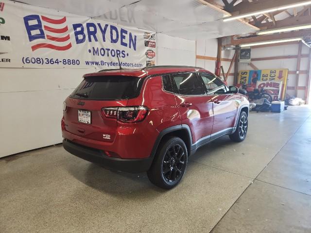 2025 Jeep Compass COMPASS LATITUDE 4X4