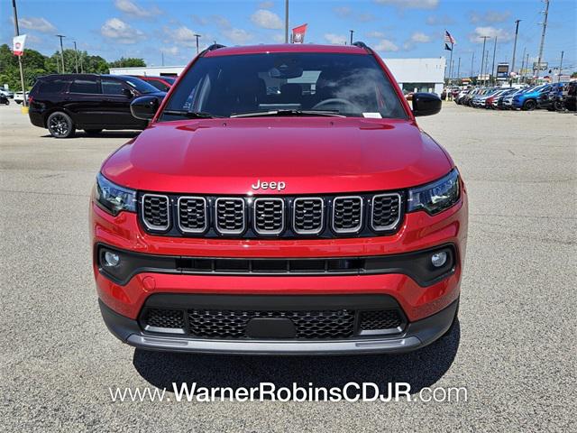 2025 Jeep Compass COMPASS LATITUDE 4X4