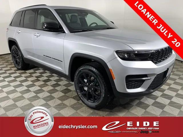 2025 Jeep Grand Cherokee GRAND CHEROKEE ALTITUDE 4X4 2025 Jeep Grand Cherokee GRAND CHEROKEE ALTITUDE 4X4