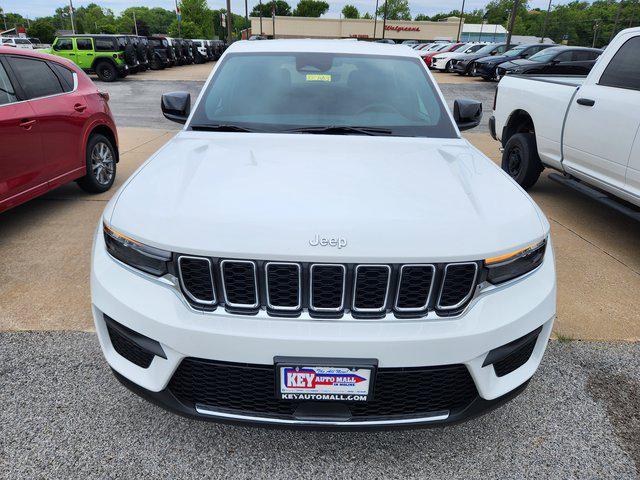 2025 Jeep Grand Cherokee GRAND CHEROKEE LAREDO 4X4