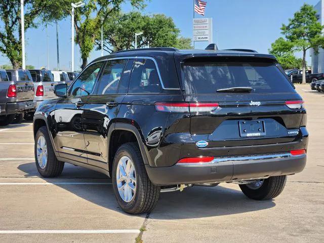 2025 Jeep Grand Cherokee GRAND CHEROKEE LAREDO X 4X2