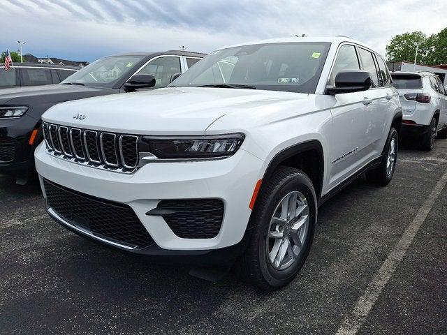 2025 Jeep Grand Cherokee GRAND CHEROKEE LAREDO X 4X4