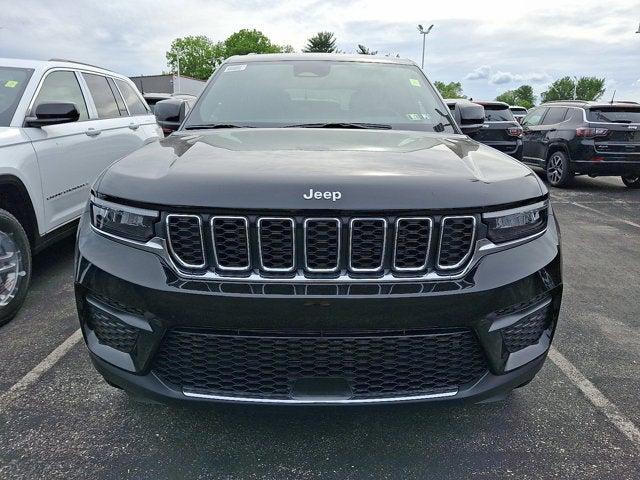 2025 Jeep Grand Cherokee GRAND CHEROKEE LAREDO 4X4