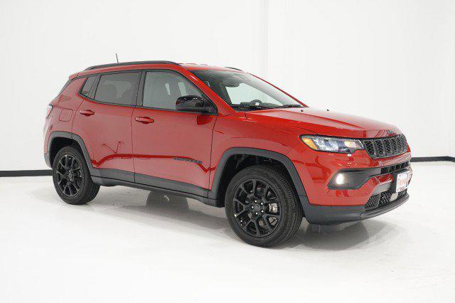 2025 Jeep Compass COMPASS LATITUDE 4X4