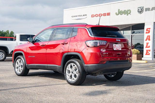 2025 Jeep Compass COMPASS LATITUDE 4X4