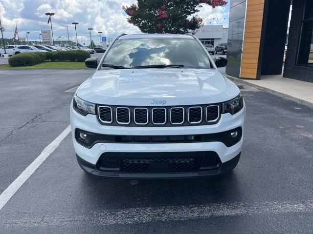 2025 Jeep Compass COMPASS LATITUDE 4X4
