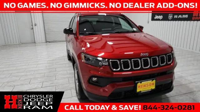 2025 Jeep Compass COMPASS LATITUDE 4X4