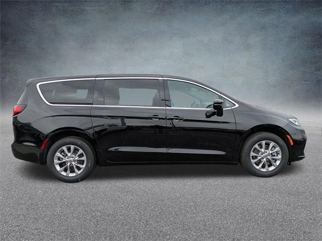 2025 Chrysler Pacifica PACIFICA SELECT AWD