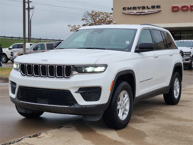 2025 Jeep Grand Cherokee GRAND CHEROKEE LAREDO 4X4