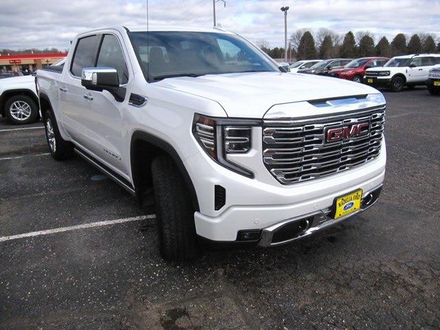 2022 GMC Sierra 1500 4WD Crew Cab Short Box Denali