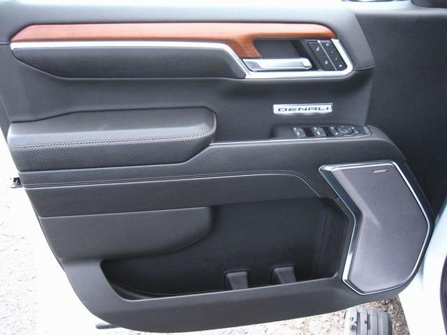 2022 GMC Sierra 1500 4WD Crew Cab Short Box Denali