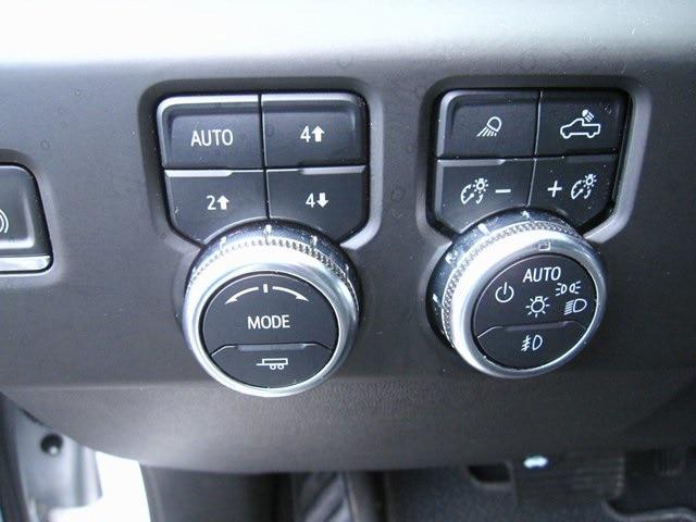 2022 GMC Sierra 1500 4WD Crew Cab Short Box Denali