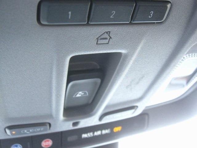 2022 GMC Sierra 1500 4WD Crew Cab Short Box Denali