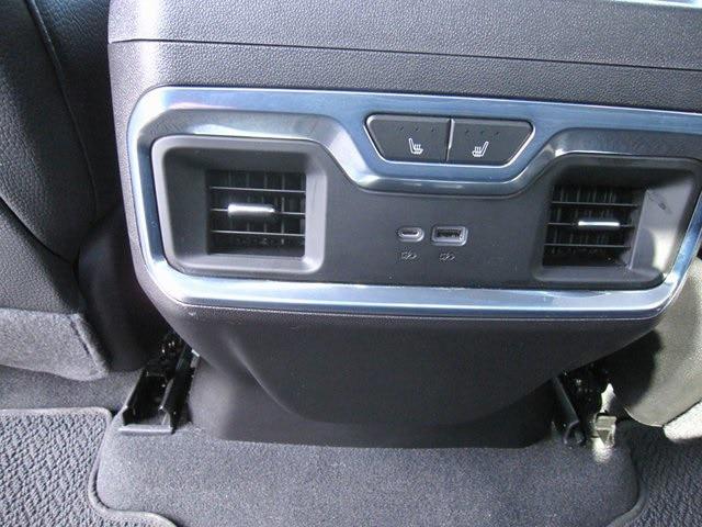 2022 GMC Sierra 1500 4WD Crew Cab Short Box Denali