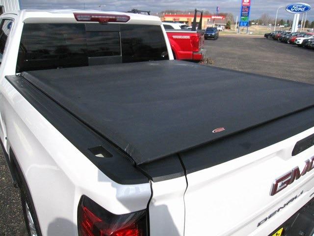 2022 GMC Sierra 1500 4WD Crew Cab Short Box Denali
