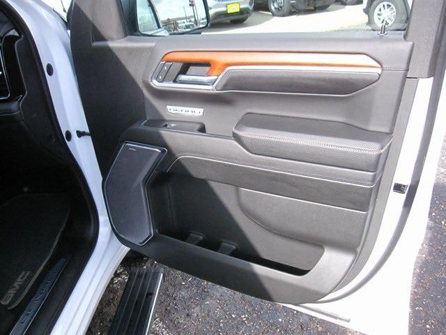 2022 GMC Sierra 1500 4WD Crew Cab Short Box Denali