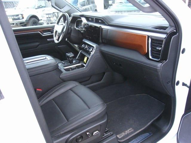 2022 GMC Sierra 1500 4WD Crew Cab Short Box Denali