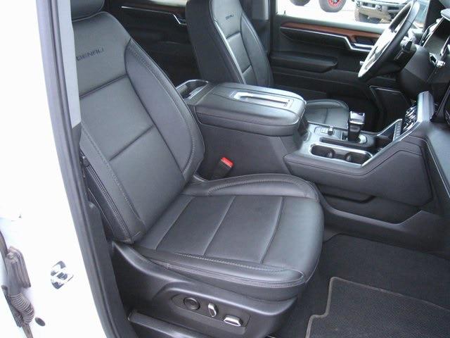 2022 GMC Sierra 1500 4WD Crew Cab Short Box Denali