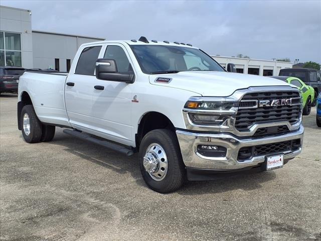 2025 RAM Ram 3500 RAM 3500 TRADESMAN CREW CAB 4X4 8 BOX