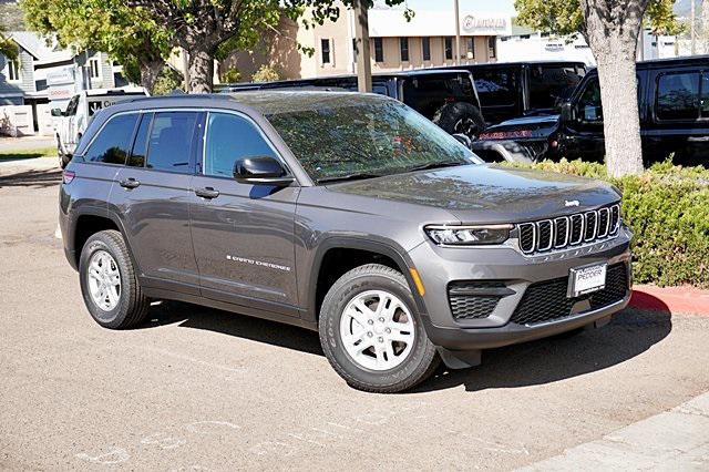 2025 Jeep Grand Cherokee GRAND CHEROKEE LAREDO 4X2