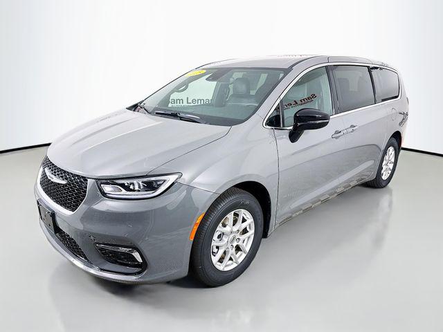 2025 Chrysler Pacifica PACIFICA SELECT
